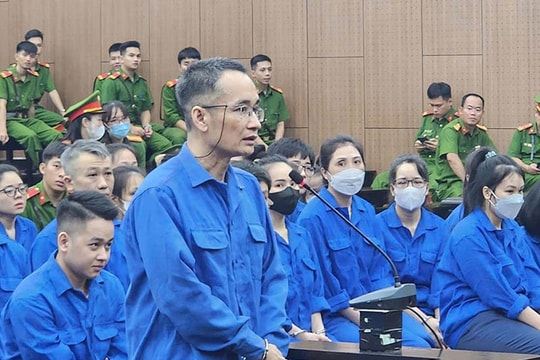 46 bị cáo hầu tòa trong vụ án cưỡng đoạt tài sản bằng thủ đoạn cắt ghép ảnh khỏa thân gây sức ép