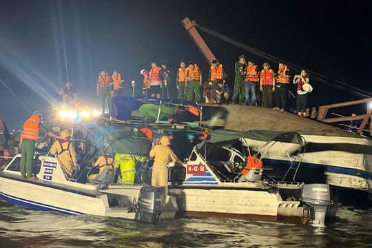 Hà Nội lên kế hoạch chăm sóc các cháu nhỏ mồ côi sau vụ lật tàu Vịnh Hạ Long