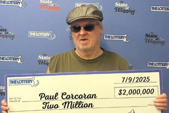 Người đàn ông hai lần trúng số nhờ nhầm lẫn may mắn