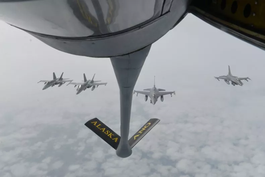 Chiến đấu cơ Mỹ và Canada tập trận gần biên giới Nga