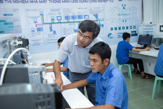 Đại học Công nghiệp TP HCM công bố hàm tương quan quy đổi điểm