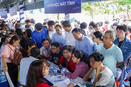 Đại học Bách Khoa TP Hồ Chí Minh giữ nguyên công thức xét tuyển, không quy đổi giữa các tổ hợp