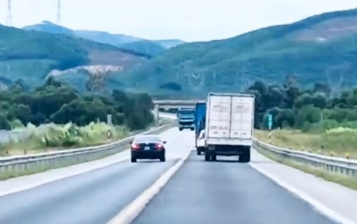 Xử phạt tài xế vượt ẩu trên cao tốc nhờ clip từ camera hành trình