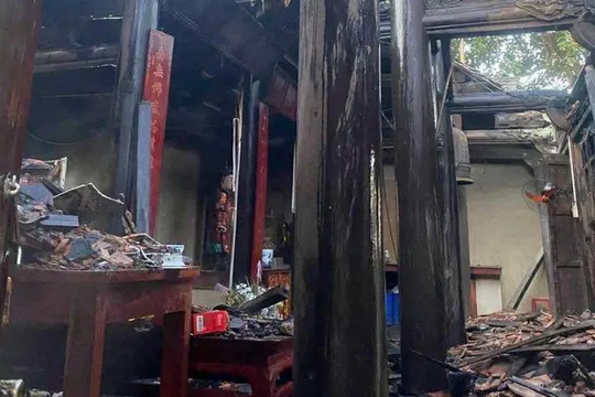 Xác định nguyên nhân vụ cháy chùa Báo Quốc, khẩn trương khắc phục hậu quả