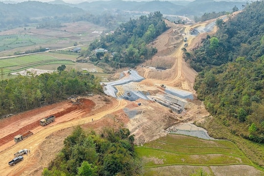 Phấn đấu thông tuyến cao tốc Đồng Đăng - Trà Lĩnh vào cuối năm 2025