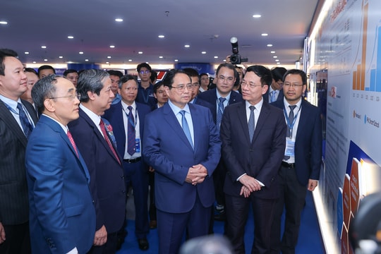 Đại học Phenikaa bám sát tầm nhìn, sứ mệnh, giá trị cốt lõi triết lý giáo dục: 'Tôn trọng - Sáng tạo - Phản biện'