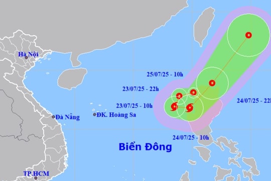 Áp thấp nhiệt đới mới sắp vào Biển Đông, khả năng mạnh lên thành bão