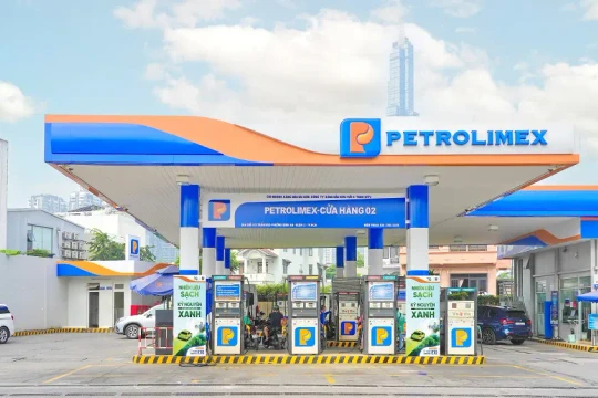 Petrolimex tiên phong kinh doanh Xăng sinh học E10 trên địa bàn TP. Hồ Chí Minh