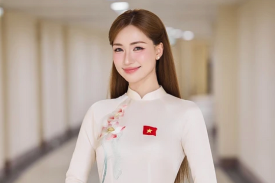 Hòa Minzy lan tỏa yêu thương giữa mùa bão, hỗ trợ người dân Nghệ An 300 triệu đồng