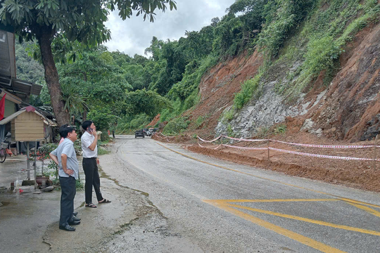 Giao thông đường bộ cơ bản thông suốt sau bão số 3 (Wipha)