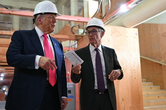 Video hai ông Trump và Powell bất đồng về dự án cải tạo Fed trị giá 3,1 tỷ đô la