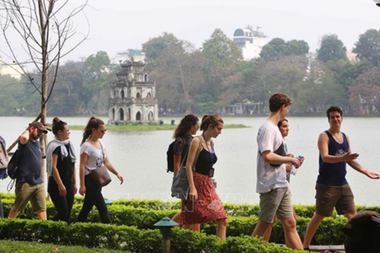Du lịch Hà Nội ghi nhận mức tăng hơn 10% trong tháng 7/2025