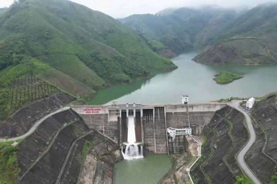 Phú Thọ: Xả lũ hồ chứa nước Ngòi Giành