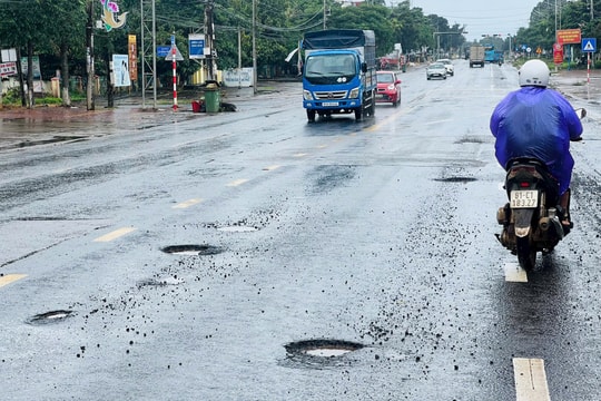 Gia Lai: Tuyến Quốc lộ 19 lại hư hỏng, sình lún, yêu cầu kiểm định chất lượng công trình
