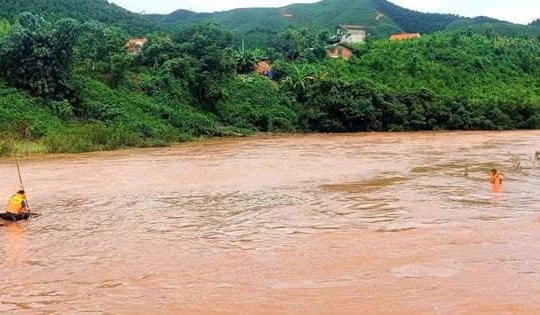 Tìm thấy thi thể cháu bé 12 tuổi bị lũ cuốn trôi ở Quảng Ninh