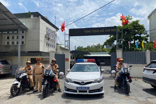 TP HCM ra quân xử lý phương tiện kinh doanh vận tải ở đường bộ, đường thủy