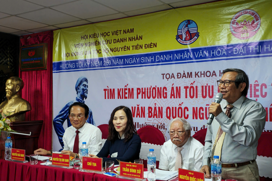 Truyện Kiều thời số hóa: Cần một bản dễ đọc, dễ hiểu