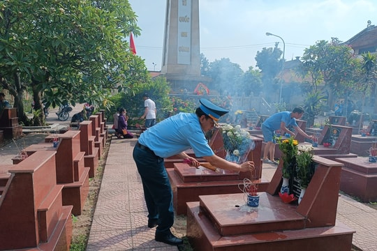 Nén hương tháng Bảy