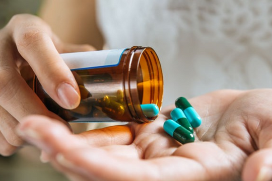 Cảnh báo 4 nhóm tương tác nguy hiểm khi dùng thuốc hạ huyết áp