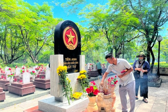 Tháng 7, tri ân anh hùng liệt sĩ an nghỉ tại Nghĩa trang Trường Sơn