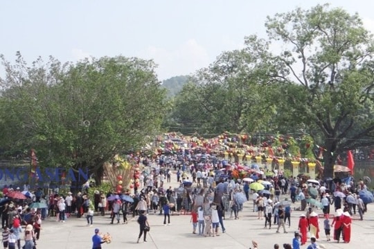 Trình diễn nghệ thuật thực cảnh trong Lễ hội mùa thu Côn Sơn - Kiếp Bạc 2025