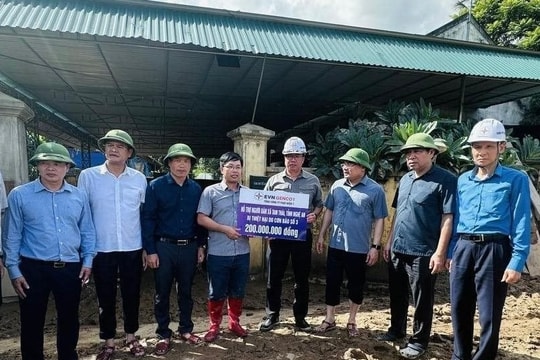 EVNGENCO1 trao 1 tỷ đồng hỗ trợ người dân các xã chịu ảnh hưởng mưa lũ tại tỉnh Nghệ An