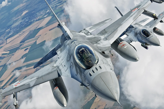 Ba Lan điều chiến đấu cơ đối phó với cuộc không kích của Nga vào Ukraine