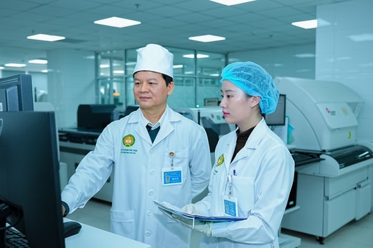 Bộ trưởng Bộ Y tế đưa ra lộ trình táo bạo về miễn viện phí