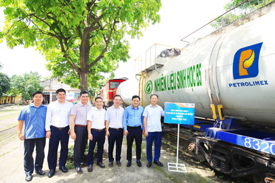 Petrolimex tiên phong pha chế và cung ứng nhiên liệu điêzen sinh học B5