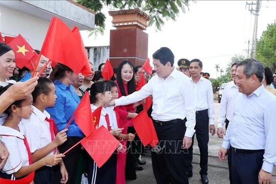 Chủ tịch nước kiểm tra việc vận hành chính quyền hai cấp tại Quảng Ninh