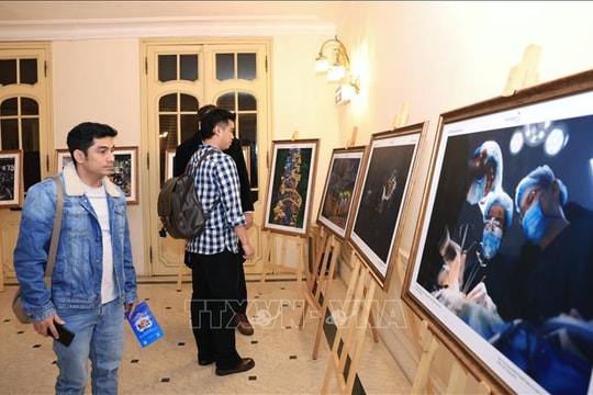 Khởi động “Việt Nam Hạnh phúc 2025”: Những lời kể về quyền con người qua ống kính và khung hình