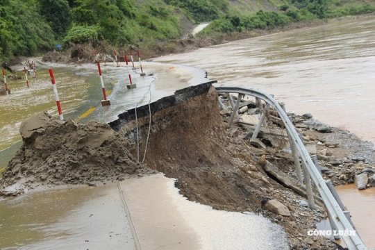 Hỗ trợ khắc phục hậu quả mưa lũ trên các tuyến Quốc lộ đã được phân cấp