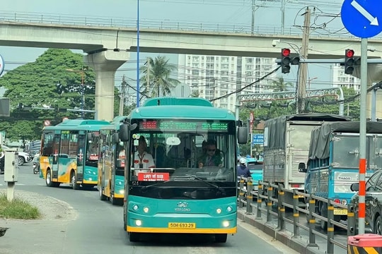 TP.HCM: Đưa vào khai thác 37 tuyến buýt mới, 50% phương tiện dùng năng lượng sạch