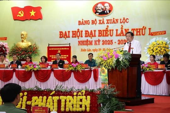 Tập trung xây dựng bộ máy chính quyền xã thực sự gần dân, sát dân, liêm chính