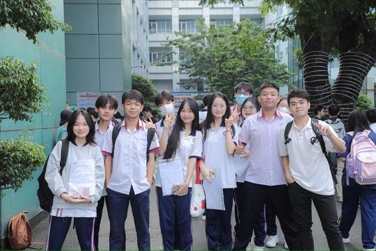 Loạn quy đổi điểm xét tuyển đại học: Cần một chuẩn chung toàn quốc