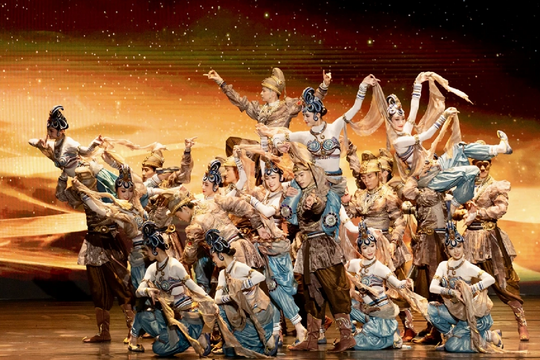 ‘Sắc màu Trung Hoa’ tôn vinh nghệ thuật, thắt chặt giao lưu văn hóa Việt Nam - Trung Quốc