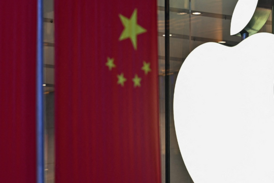 Apple đóng cửa hàng đầu tiên tại Trung Quốc, Huawei vượt lên dẫn đầu