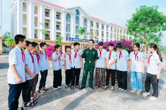 Giảng dạy gần 10 năm vẫn 'trượt' phụ cấp thâm niên vì… ngạch lương