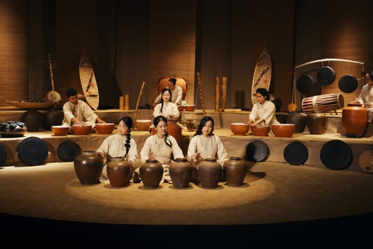 Khi chum, vại, niêu đất hóa âm thanh trên sân khấu