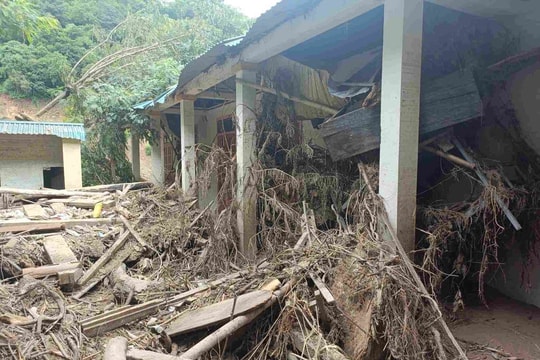 Trường học biên giới Nghệ An thiệt hại 1,8 tỉ đồng sau trận mưa lũ lịch sử