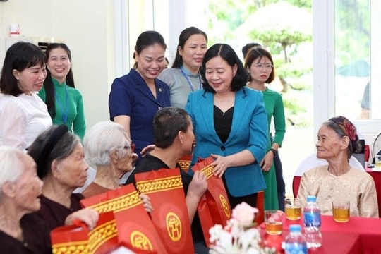 Hà Nội chi gần 190 tỷ đồng tặng quà người có công dịp Quốc khánh