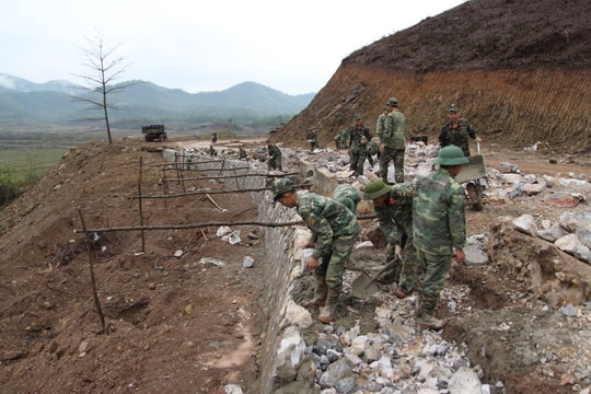 Quy định mới về chế độ đối với lực lượng quản lý, bảo vệ công trình quốc phòng