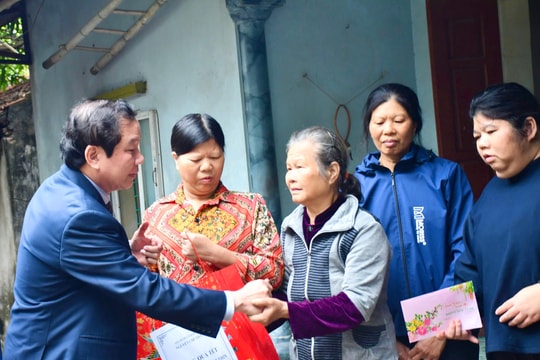 Trung tướng Nguyễn Hữu Chính: 'Chúng ta không thể thay đổi quá khứ, nhưng có thể xoa dịu nỗi đau và xây dựng một tương lai nhân ái'