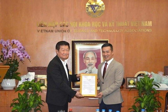 EPMA bổ nhiệm tỷ phú Thái làm Chủ tịch danh dự, đẩy mạnh hợp tác công nghệ xanh