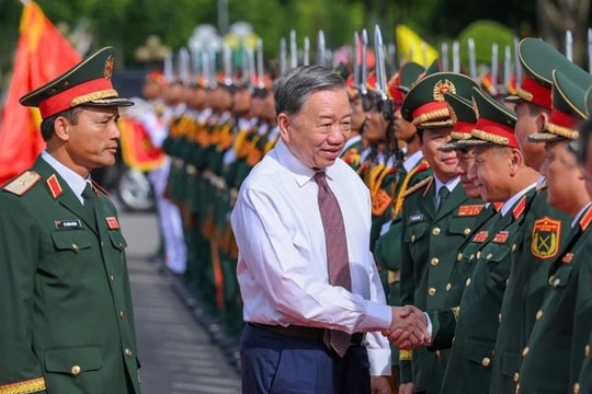 Xây dựng Quân đoàn 12 vững mạnh toàn diện “mẫu mực, tiêu biểu”