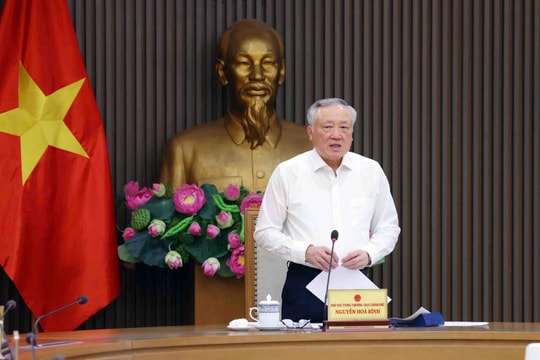 Nâng cao 'sức đề kháng' cho cán bộ, đảng viên để có khả năng 'miễn dịch' với thông tin xấu độc