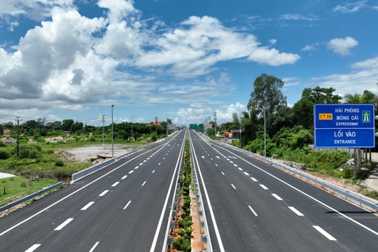 8 tháng của năm 2025: Giải ngân đầu tư công đạt 50%