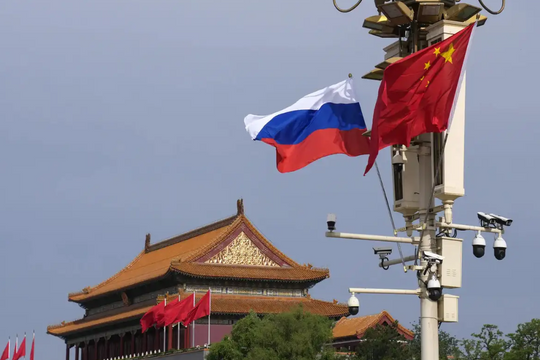 Chuyên gia đánh giá áp lực thuế Mỹ sẽ không ảnh hưởng đến thương mại Trung-Nga-Iran