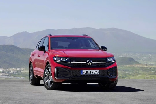 VW Touareg 2025 sắp ra mắt khách Việt, thêm bản mới, nhiều nâng cấp?