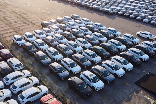 Kích cầu nội địa ‘giữ nhịp’ nhập khẩu ô tô